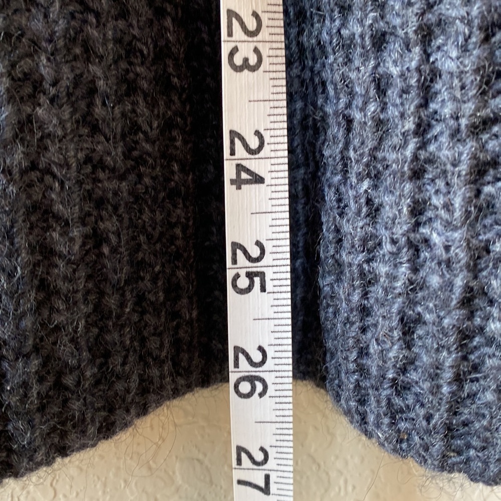 Loft‎  Striped Sweater - Picture 7 of 8
